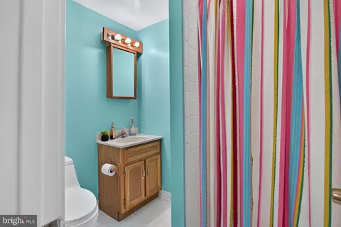 Bath - 13219 Black Walnut Ct, Silver Spring, MD 20906 photo 3 of 3