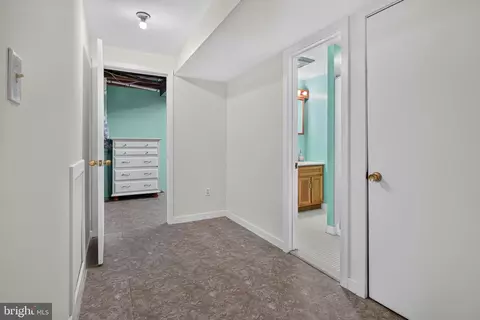 Entry Way - 13219 Black Walnut Ct, Silver Spring, MD 20906 photo 2 of 2