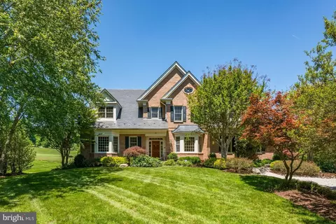26 28 Beman Woods Ct, Potomac, MD 20854