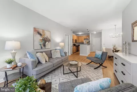 1201 E West Hwy #332, Silver Spring, MD 20910