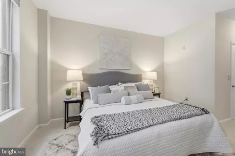 Bedroom - 1201 E West Hwy #332, Silver Spring, MD 20910 photo 6 of 8