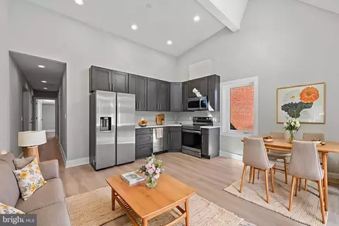 4535 Avondale St, Bethesda, MD 20814