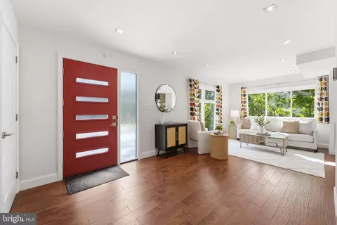 Entry Way - 630 Potomac Ave, Silver Spring, MD 20910 photo 1 of 10