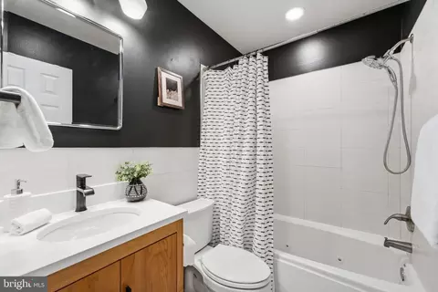 Bath - 630 Potomac Ave, Silver Spring, MD 20910 photo 1 of 8