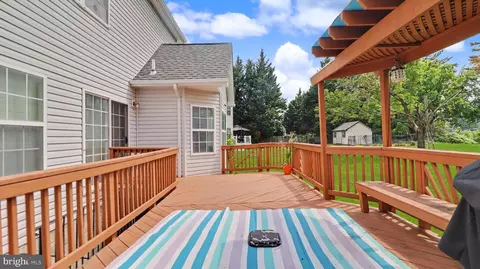 Exterior - 14308 Big Bear Ct, Silver Spring, MD 20906 photo 7 of 8