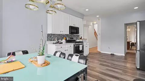 Entry Way - 14308 Big Bear Ct, Silver Spring, MD 20906 photo 10 of 19