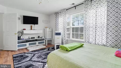 Bedroom - 14308 Big Bear Ct, Silver Spring, MD 20906 photo 3 of 7