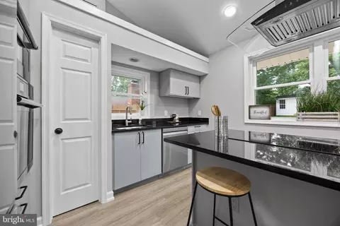 Kitchen - 12717 Holdridge Rd, Silver Spring, MD 20906 photo 8 of 9