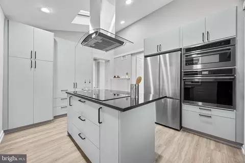 Kitchen - 12717 Holdridge Rd, Silver Spring, MD 20906 photo 5 of 9