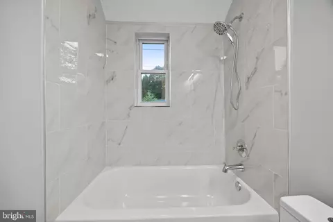 Bath - 12717 Holdridge Rd, Silver Spring, MD 20906 photo 5 of 14