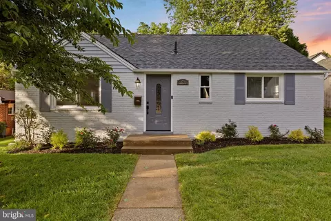 Exterior - 12717 Holdridge Rd, Silver Spring, MD 20906 photo 3 of 12