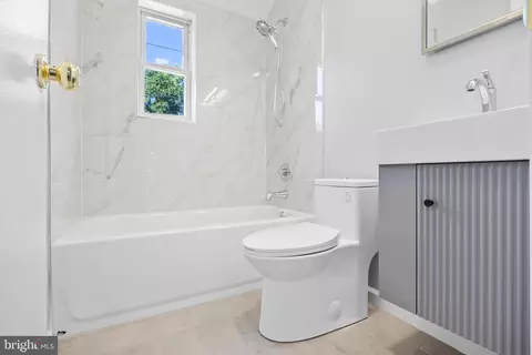 Bath - 12717 Holdridge Rd, Silver Spring, MD 20906 photo 3 of 14