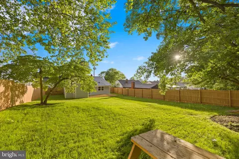 Exterior - 12717 Holdridge Rd, Silver Spring, MD 20906 photo 8 of 12