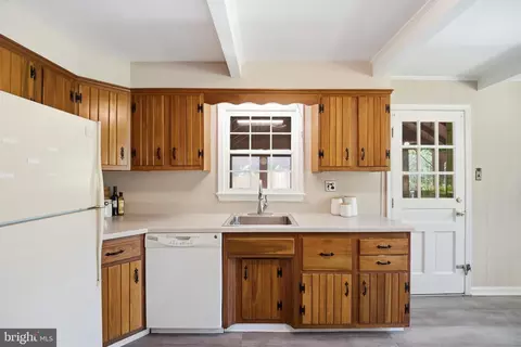 Kitchen - 13309 Old Forge Rd, Silver Spring, MD 20904 photo 2 of 3