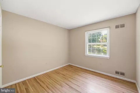 Bedroom - 13309 Old Forge Rd, Silver Spring, MD 20904 photo 6 of 12