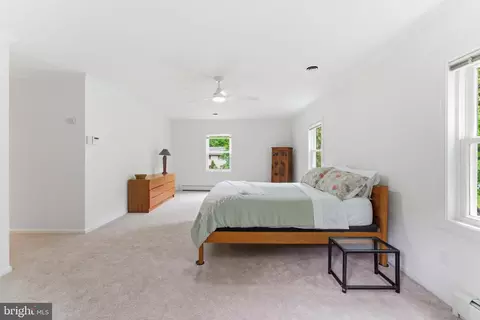 Bedroom - 2100 Edgewater Pkwy, Silver Spring, MD 20903 photo 10 of 12