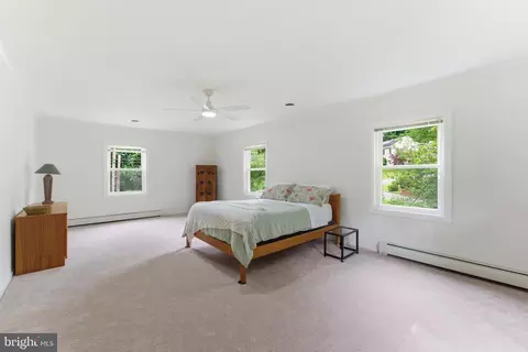 Bedroom - 2100 Edgewater Pkwy, Silver Spring, MD 20903 photo 9 of 12