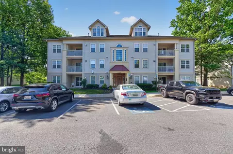 11812 Eton Manor Dr #104, Germantown, MD 20876