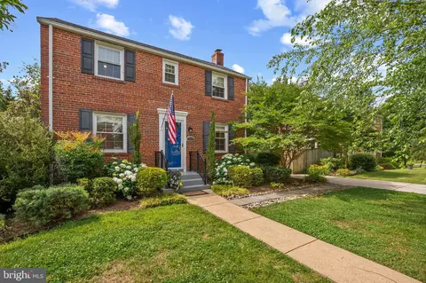 Exterior - 2110 Dayton St, Silver Spring, MD 20902 photo 3 of 13