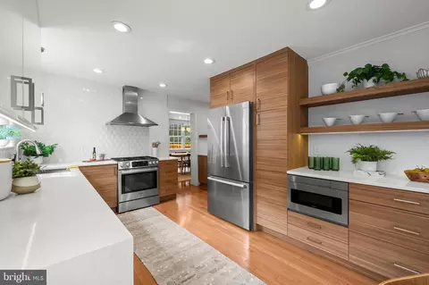 Kitchen - 2110 Dayton St, Silver Spring, MD 20902 photo 4 of 6