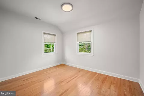 Bedroom - 2110 Dayton St, Silver Spring, MD 20902 photo 8 of 10