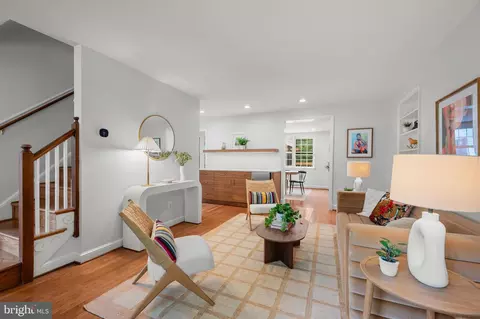 Living - 2110 Dayton St, Silver Spring, MD 20902 photo 2 of 3