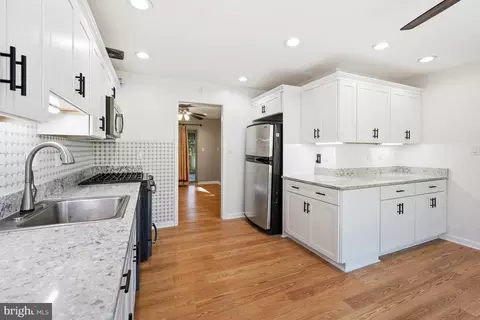 Kitchen - 14905 Cobblestone Dr, Silver Spring, MD 20905 photo 1 of 3