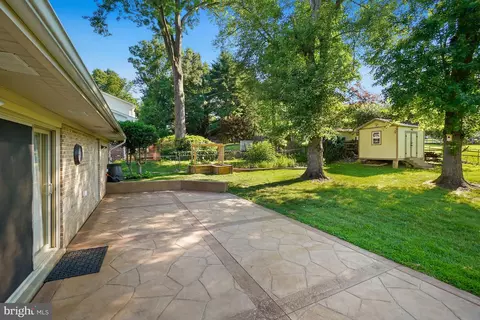 Exterior - 14905 Cobblestone Dr, Silver Spring, MD 20905 photo 4 of 6
