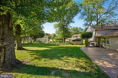 Exterior - 14905 Cobblestone Dr, Silver Spring, MD 20905 photo 5 of 6