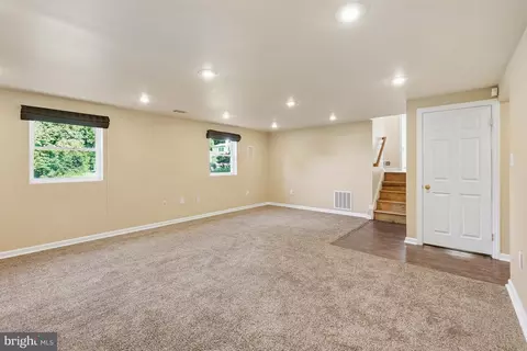 Living - 14905 Cobblestone Dr, Silver Spring, MD 20905 photo 4 of 5