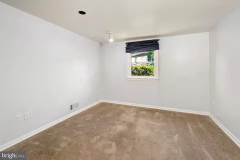 Bedroom - 14905 Cobblestone Dr, Silver Spring, MD 20905 photo 5 of 5