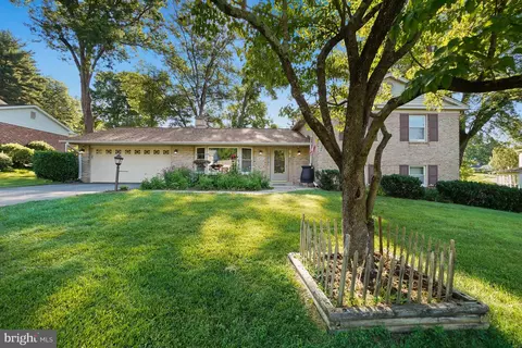 Exterior - 14905 Cobblestone Dr, Silver Spring, MD 20905 photo 3 of 6
