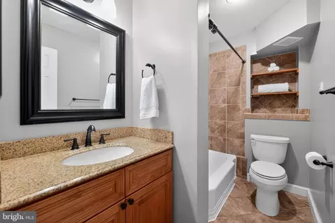 Bath - 1724 Dublin Dr, Silver Spring, MD 20902 photo 1 of 4