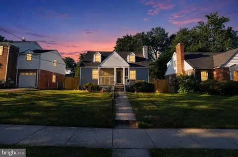 Exterior - 1724 Dublin Dr, Silver Spring, MD 20902 photo 8 of 9