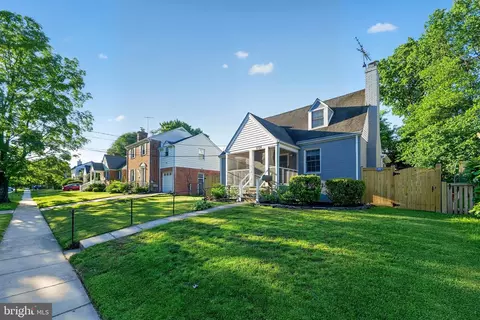 1724 Dublin Dr, Silver Spring, MD 20902