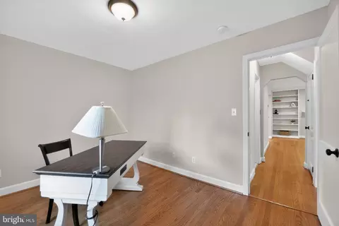 Entry Way - 1724 Dublin Dr, Silver Spring, MD 20902 photo 1 of 2