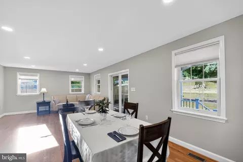 Dining - 1724 Dublin Dr, Silver Spring, MD 20902 photo 5 of 6