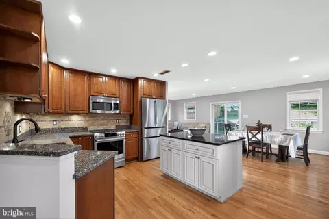 Kitchen - 1724 Dublin Dr, Silver Spring, MD 20902 photo 6 of 7
