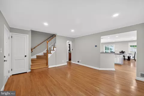 Other - 1724 Dublin Dr, Silver Spring, MD 20902 photo 5 of 12