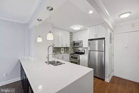 11801 Rockville Pik Pike #807, Rockville, MD 20852
