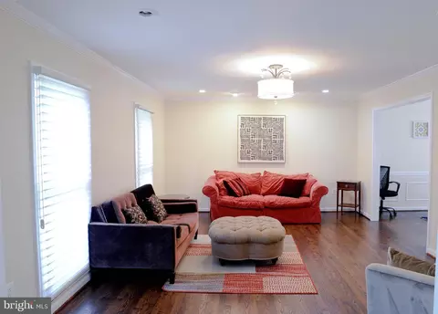 Living - 2124 Cherry Leaf Ln, Silver Spring, MD 20906 photo 1 of 5