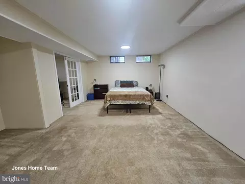 Bedroom - 2124 Cherry Leaf Ln, Silver Spring, MD 20906 photo 4 of 4