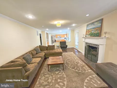 Living - 2124 Cherry Leaf Ln, Silver Spring, MD 20906 photo 2 of 5