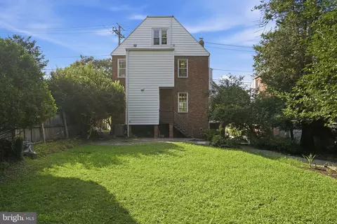 Exterior - 710 Wayne Ave, Silver Spring, MD 20910 photo 5 of 7