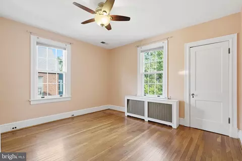 Bedroom - 710 Wayne Ave, Silver Spring, MD 20910 photo 4 of 8