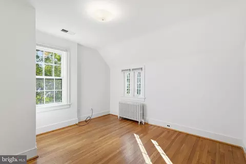 Bedroom - 710 Wayne Ave, Silver Spring, MD 20910 photo 7 of 8