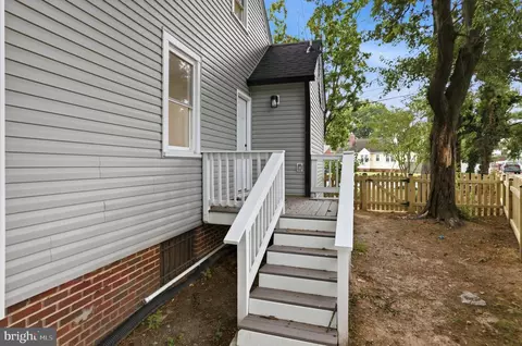 Exterior - 805 Langley Dr, Silver Spring, MD 20901 photo 5 of 7