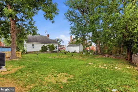 Exterior - 805 Langley Dr, Silver Spring, MD 20901 photo 7 of 7