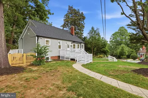 Exterior - 805 Langley Dr, Silver Spring, MD 20901 photo 2 of 7