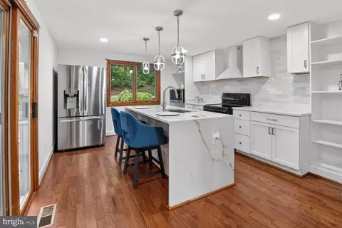 10217 Kindly Ct, Gaithersburg, MD 20886